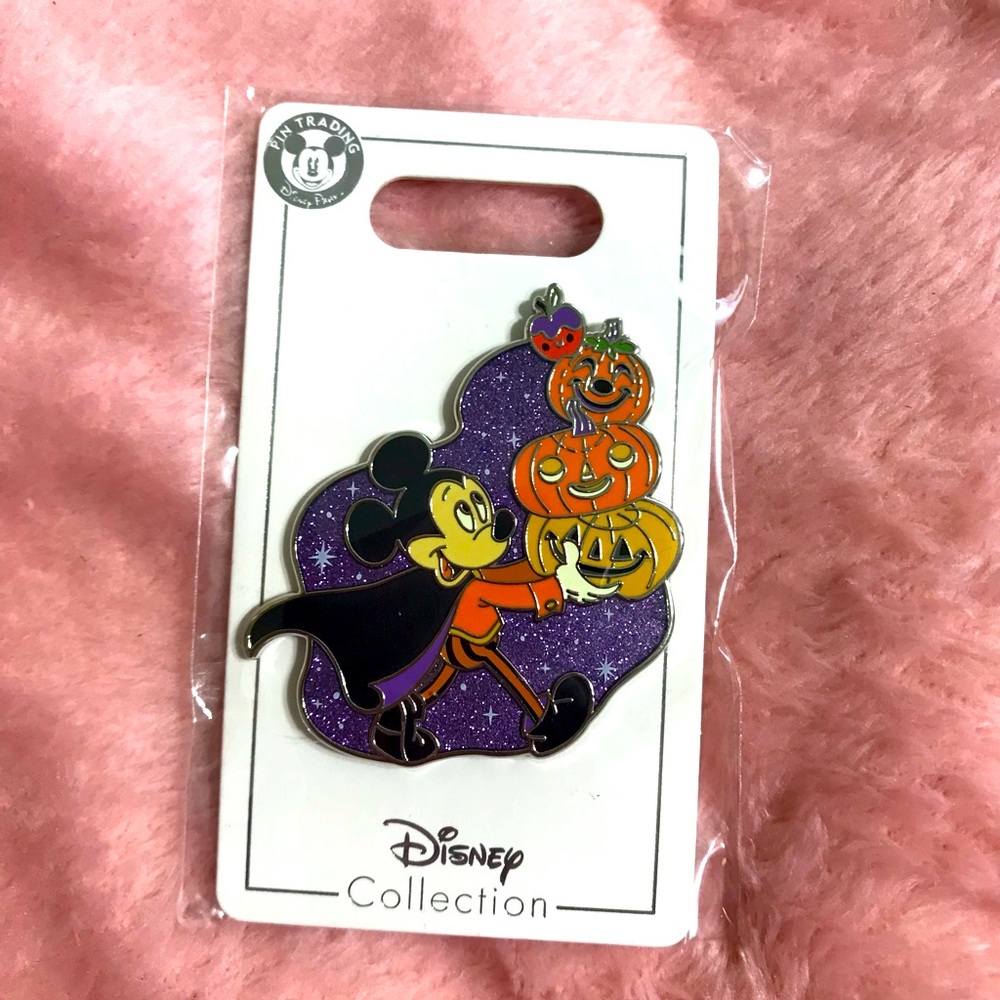 Disney collection pin Halloween 2021